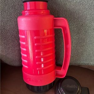 New 32oz Aladdin thermos w/cup